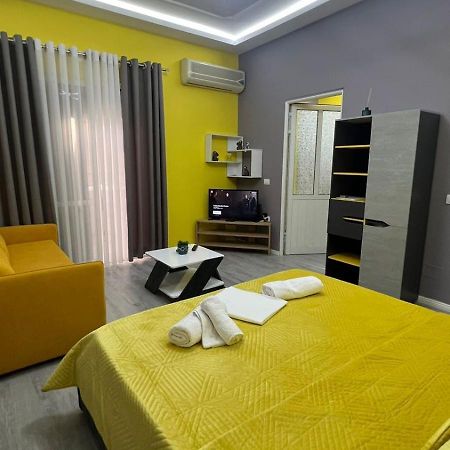 Algen Room'S Berat Kültér fotó