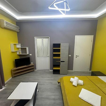 Algen Room'S Berat Kültér fotó