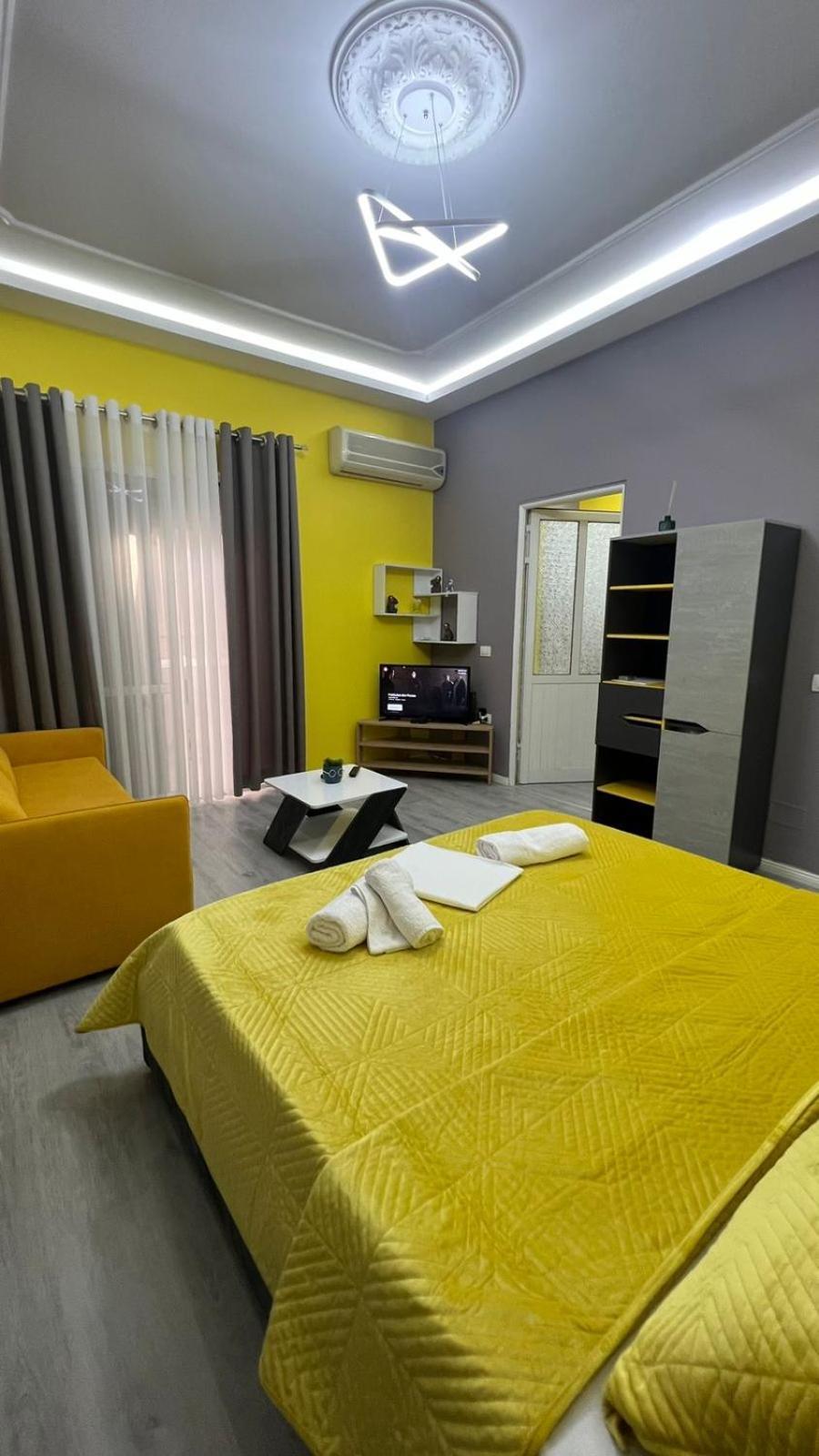 Algen Room'S Berat Kültér fotó