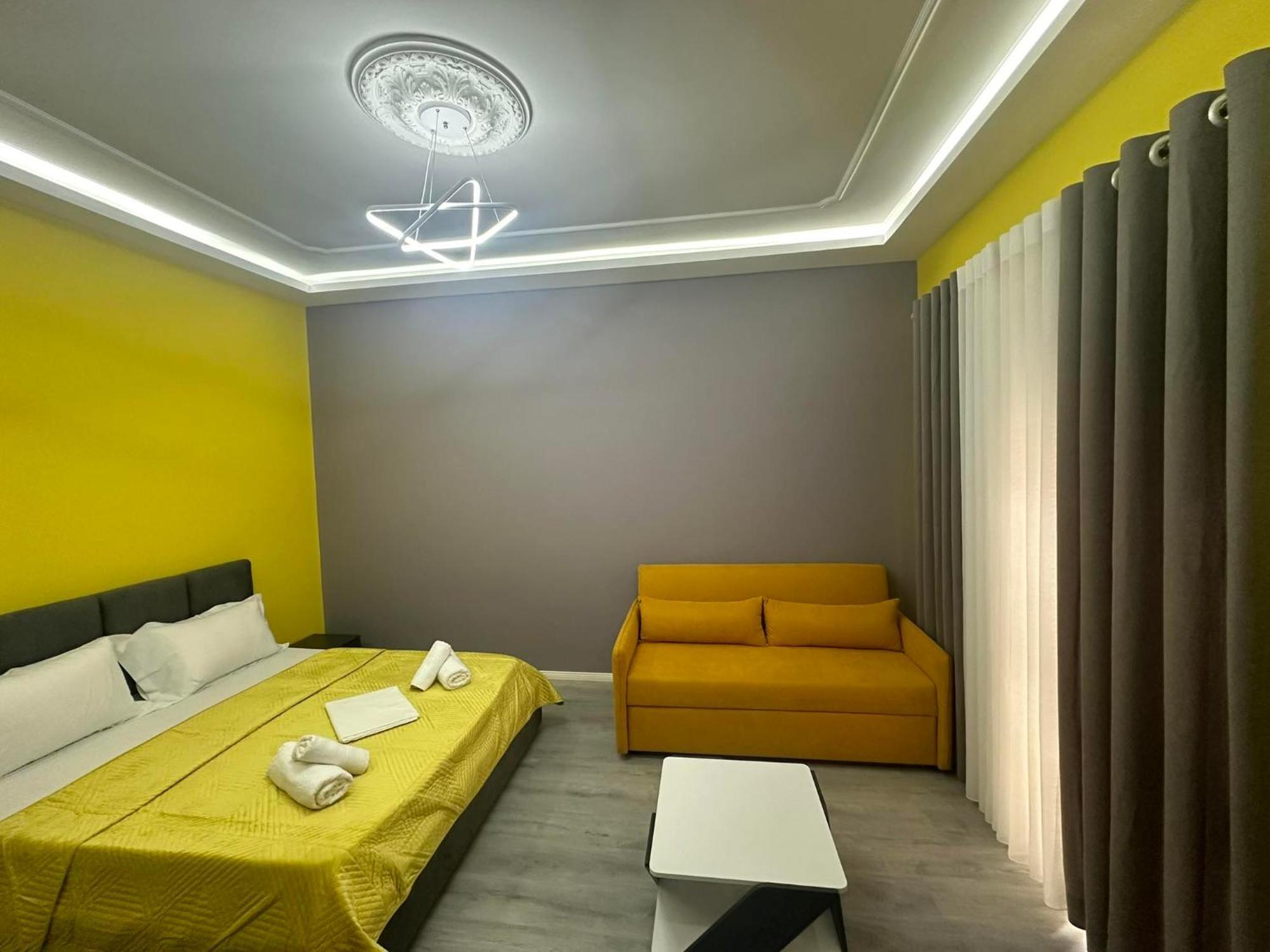 Algen Room'S Berat Kültér fotó